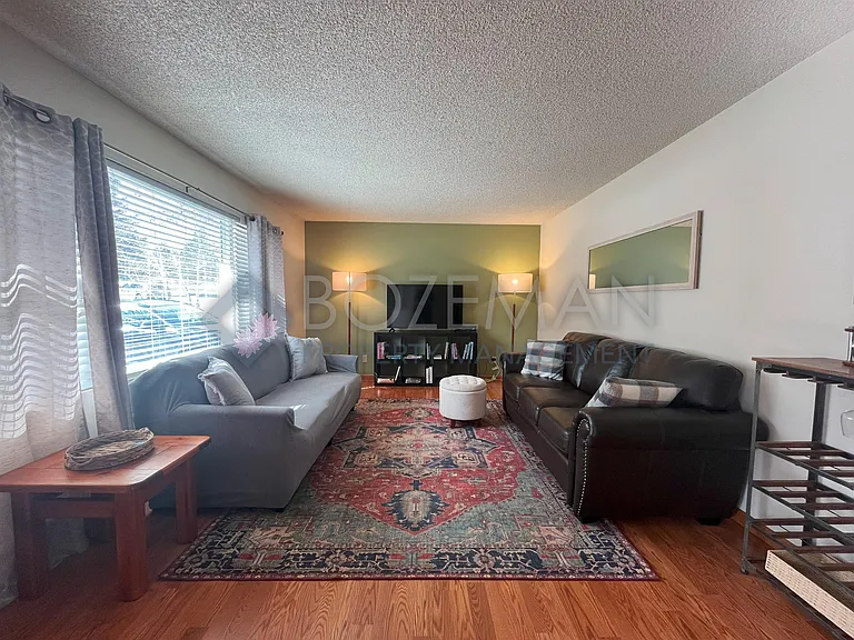 1109 N Cedarview Dr — Photo 11