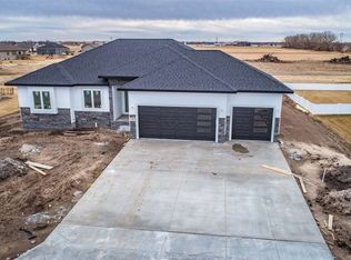 3907 53rd St, Columbus, NE 68601