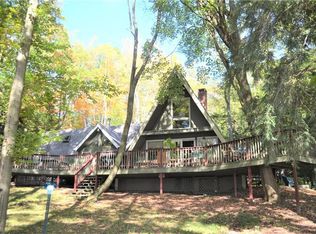 412 Huron Ln, Stoystown, PA 15563