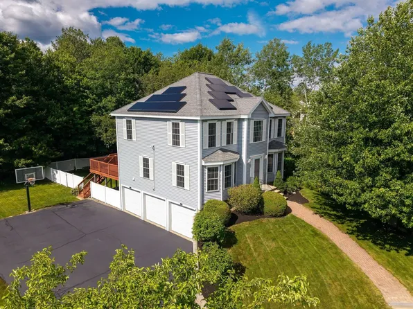 27 Susannahs Crossing, Dover, NH 03820