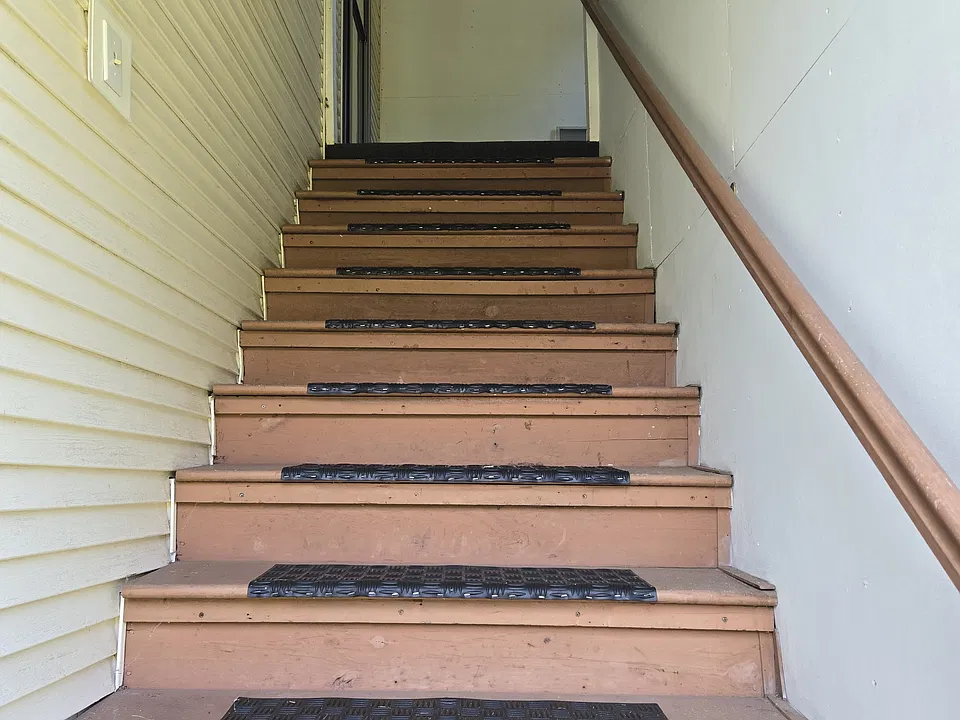 392 West St