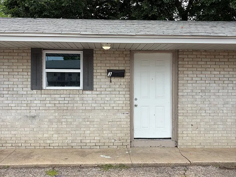 2801 Vicksburg St — Photo 1