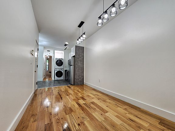 5th image of 640 Kosciuszko St #2L