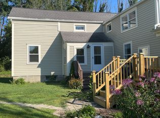 1201 Lanford Ln, Castleton On Hudson, NY 12033