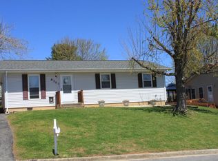 8307 Willow Ridge Rd, Roanoke, VA 24019