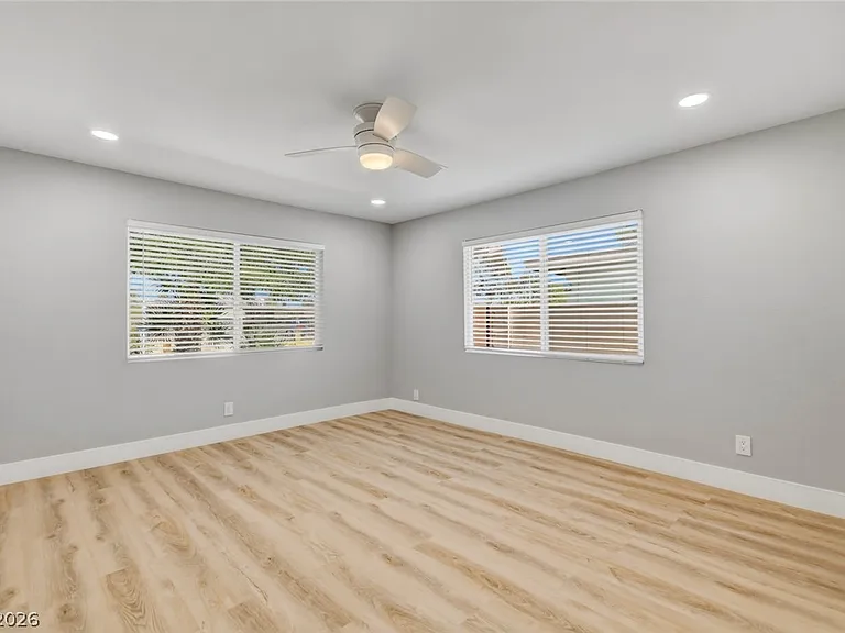 1800 8th Pl — Photo 35