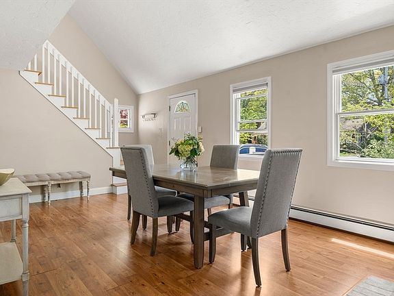 4th image of 302 Ames Way