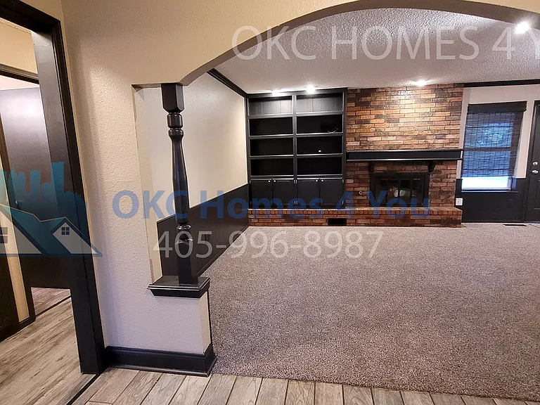 1504 Apollo Rd — Photo 2