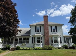 10 Palm Street, Baileyville, ME 04694