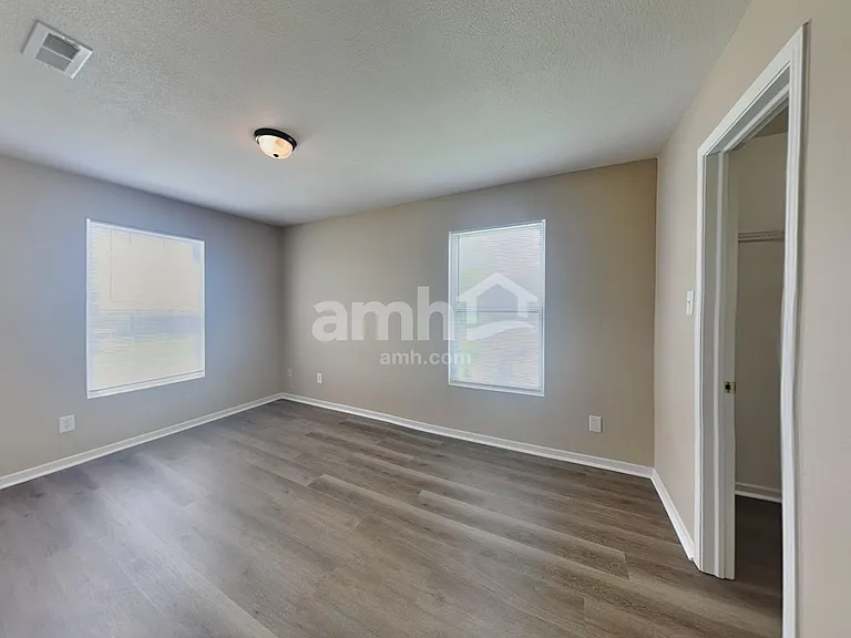 3287 Underwood Dr — Photo 15