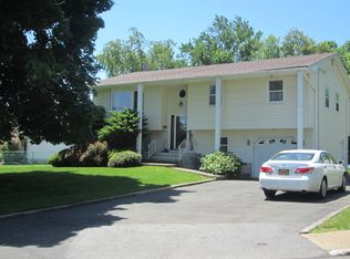 1 Centennial Dr, Garnerville, NY 10923