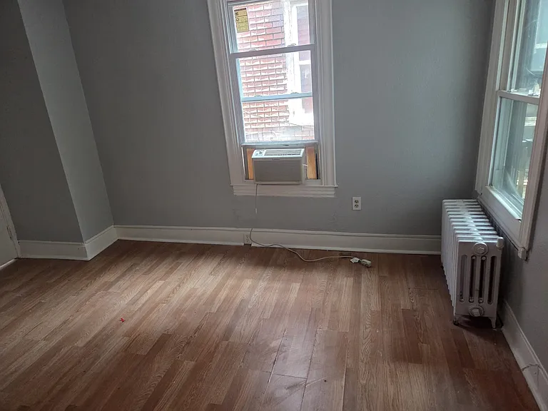 1407 Liberty St — Photo 11