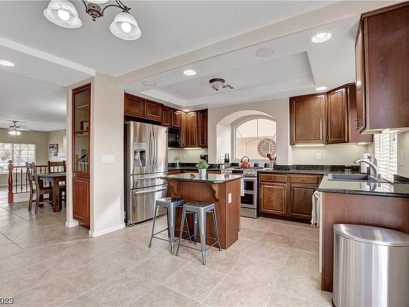 3rd image of 10889 Osage Winter St