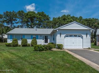 23 Calalou Ct, Toms River, NJ 08757