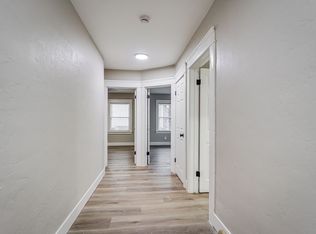 2106 E St #A, Bakersfield, CA 93301