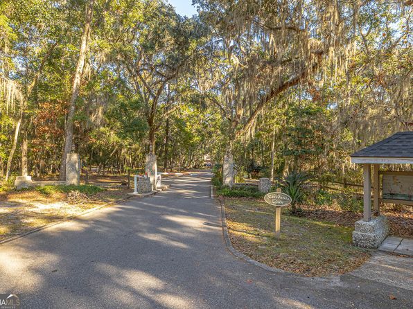 8 London Hill Rd, Woodbine, GA 31569