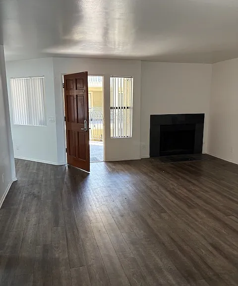 South St Apartments — Photo 6