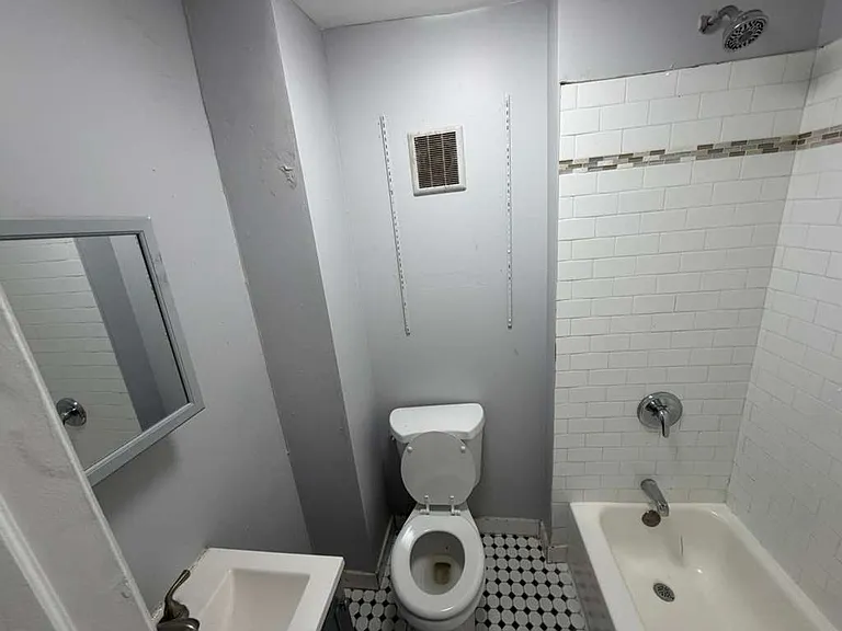 257 Sherman Ave #1 — Photo 4