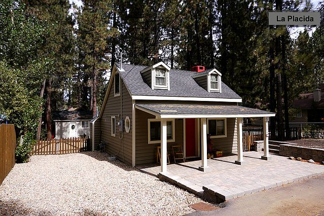 1st image of 42594 La Placida Ave