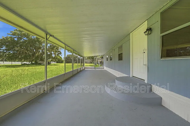 4 bed, 2.0 bath, 1400 sqft, $1,750 — Photo 2