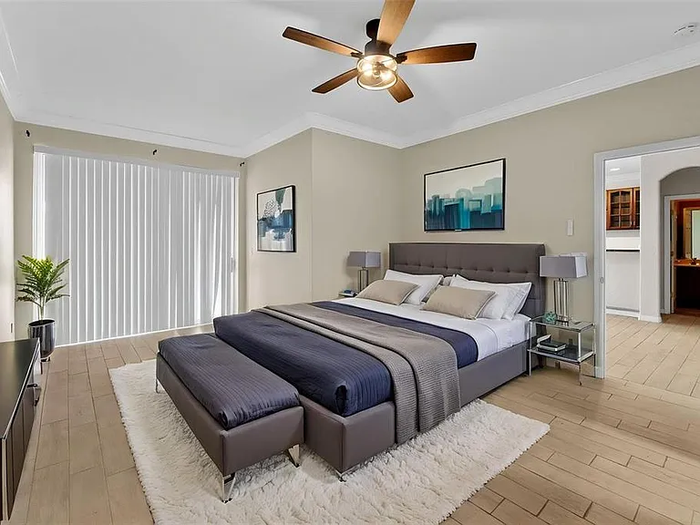 8507 Saint Marino Blvd — Photo 43