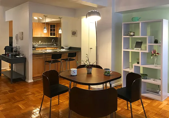 Sold by Winzone Realty Inc | media 12