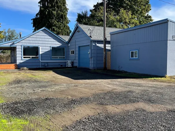 1076 Queen Ave SE, Albany, OR 97322