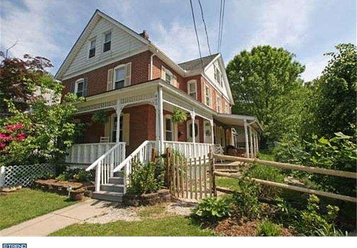 1st image of 400 E South St