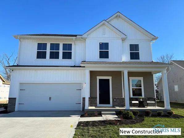 1747 Wexford Dr, Bowling Green, OH 43402