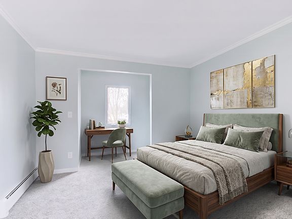 3rd image of 1710 Woodward Hts #1