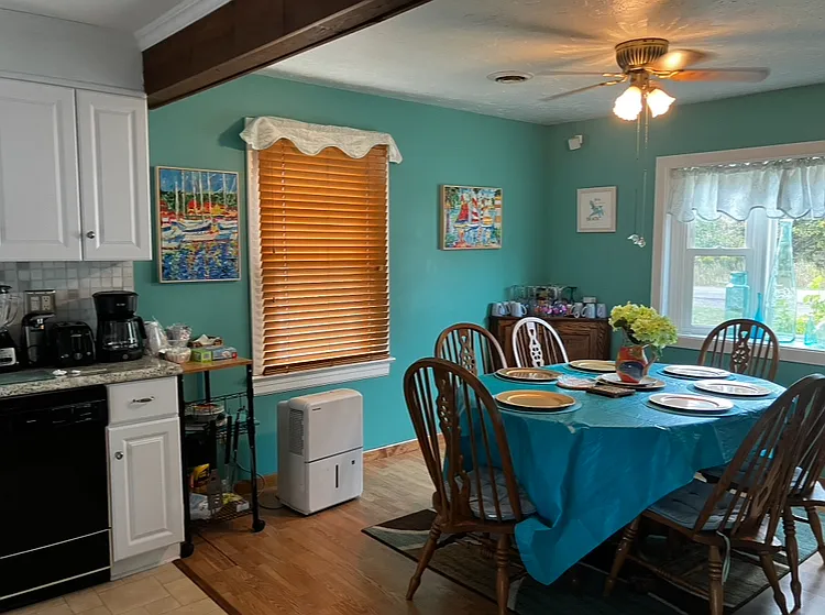 Eat in dining room, ceiling fans in most rooms