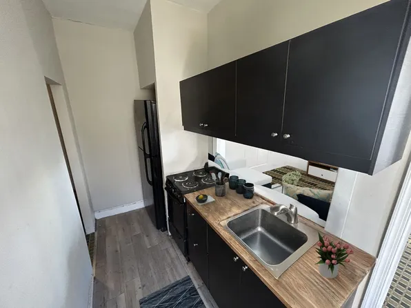 116 Walnut Ave APT 2, Ardmore, PA 19003