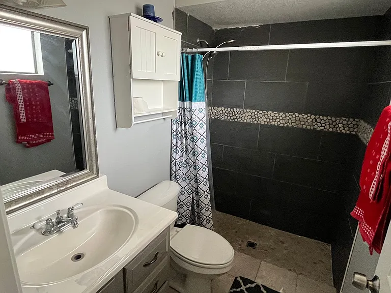 131 Voyager Ln — Photo 20