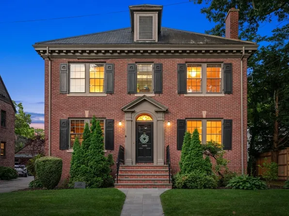 86 Park Ave, Newton, MA 02458