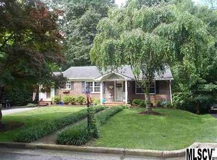 615 4th St NE, Hickory, NC 28601