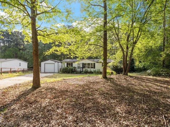 6808 Woodtrace Dr, Wendell, NC 27591