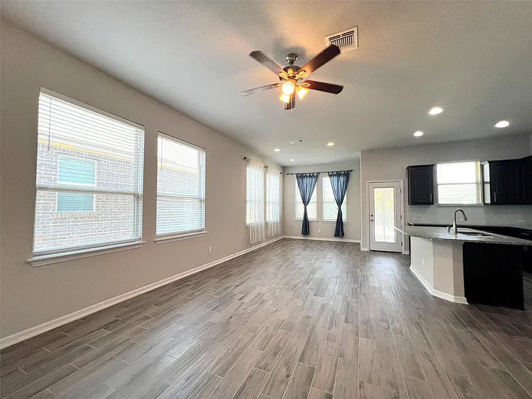2101 Dillon Pond Ln #B — Photo 24
