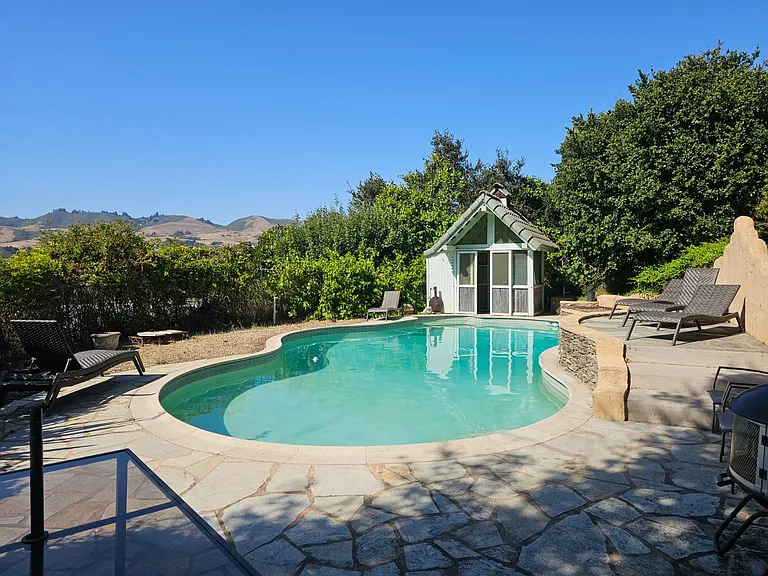 3525 Viola Dr — Photo 4