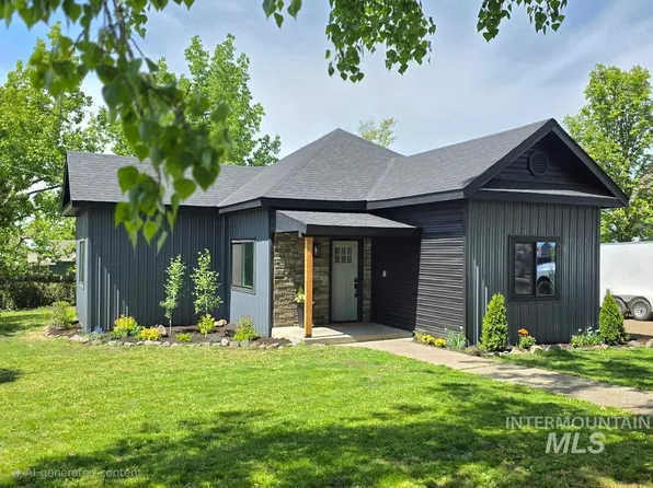304 N C St, Grangeville, ID 83530