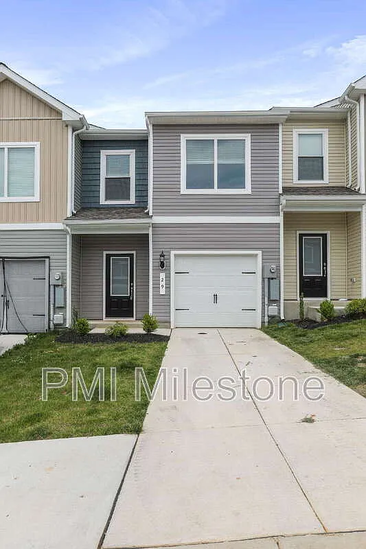 3 bed, 2.5 bath, 1443 sqft, $1,880 — Photo 1