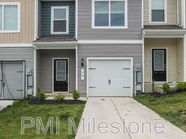 29 Paddington St, Falling Waters, WV