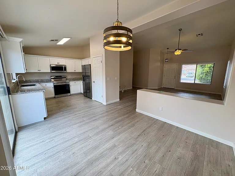 8556 W Carol Ave — Photo 11