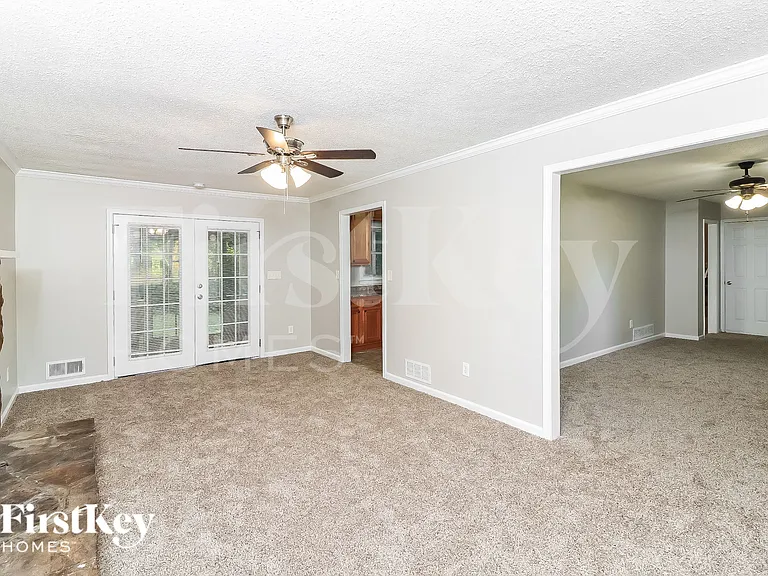 4007 Wells Cir — Photo 5