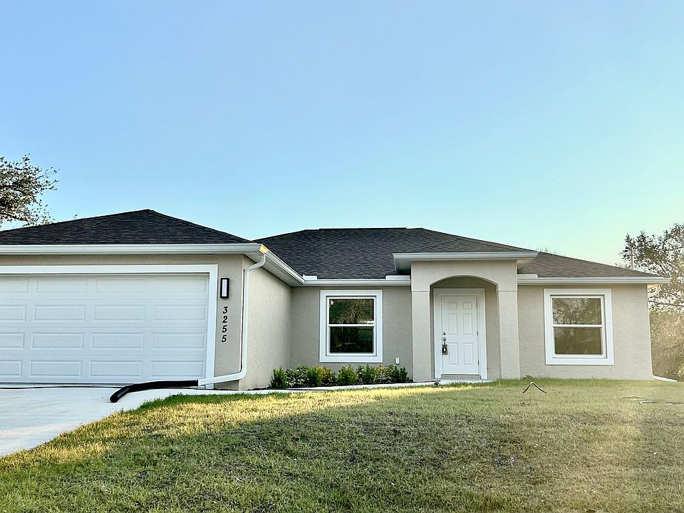 1st image of 3278 Langmaid Ave