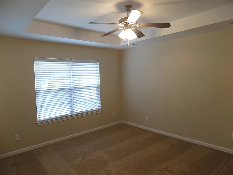 55 Rivermoor Ct — Photo 8