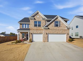 324 Valley Oak Dr, Belton, SC 29627