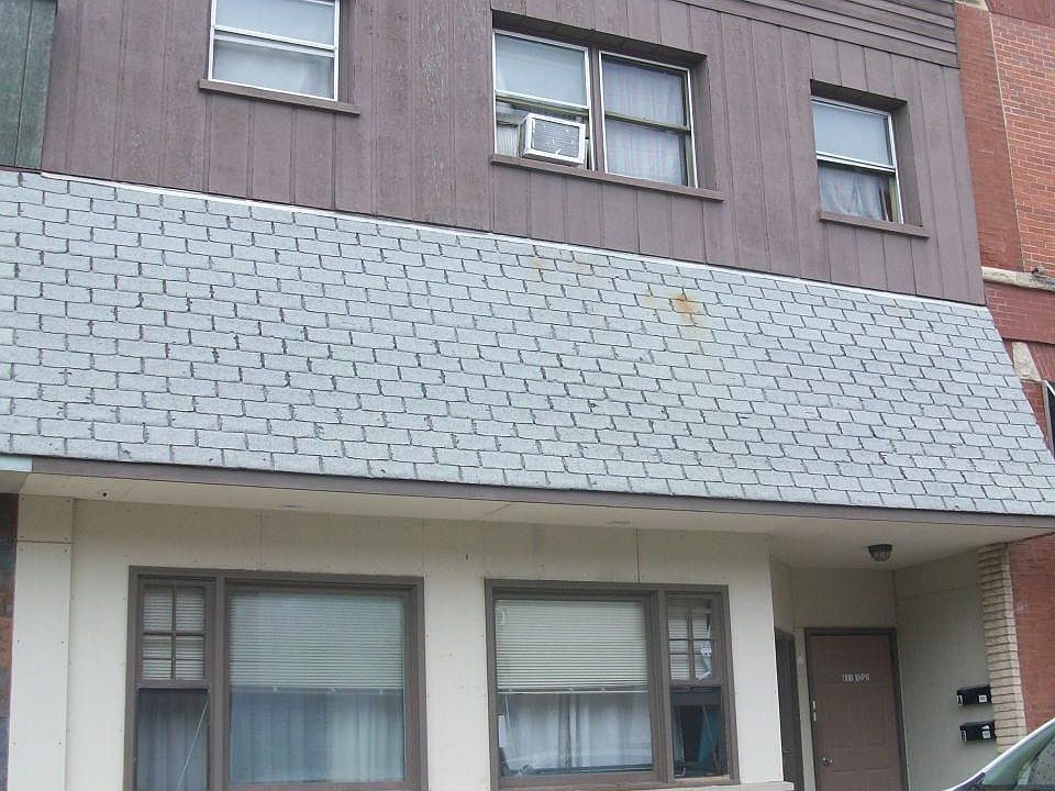 1st image of 821 Commercial St