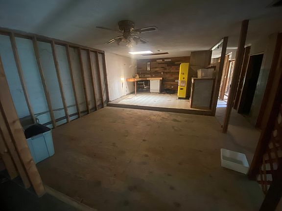 4th image of 614 Garnet Rd