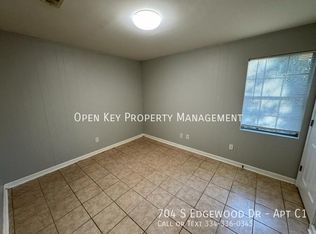 704 S Edgewood Dr APT C1, Dothan, AL 36301