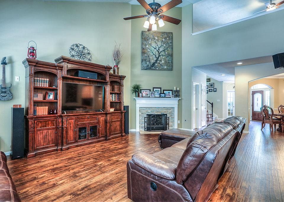 1st image of 75 W Prairie Dawn Cir